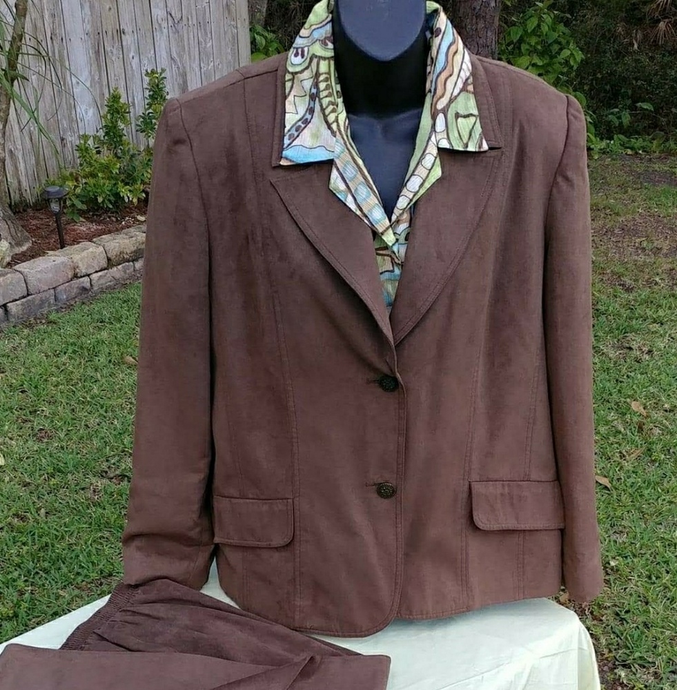 Alfred Dunner suit